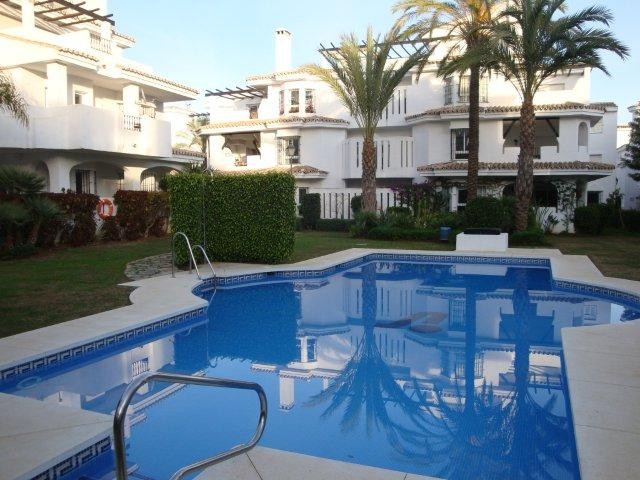 Alquiler Apartamento en Los Naranjos de Marbella