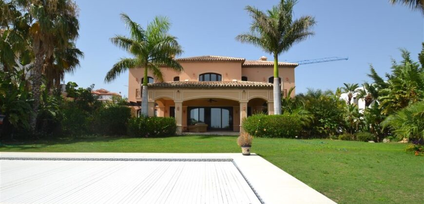 CHALET INDEPENDIENTE LOS FLAMINGOS