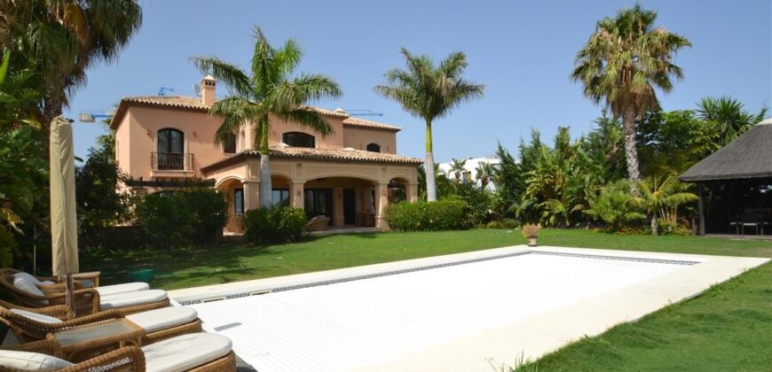 CHALET INDEPENDIENTE LOS FLAMINGOS