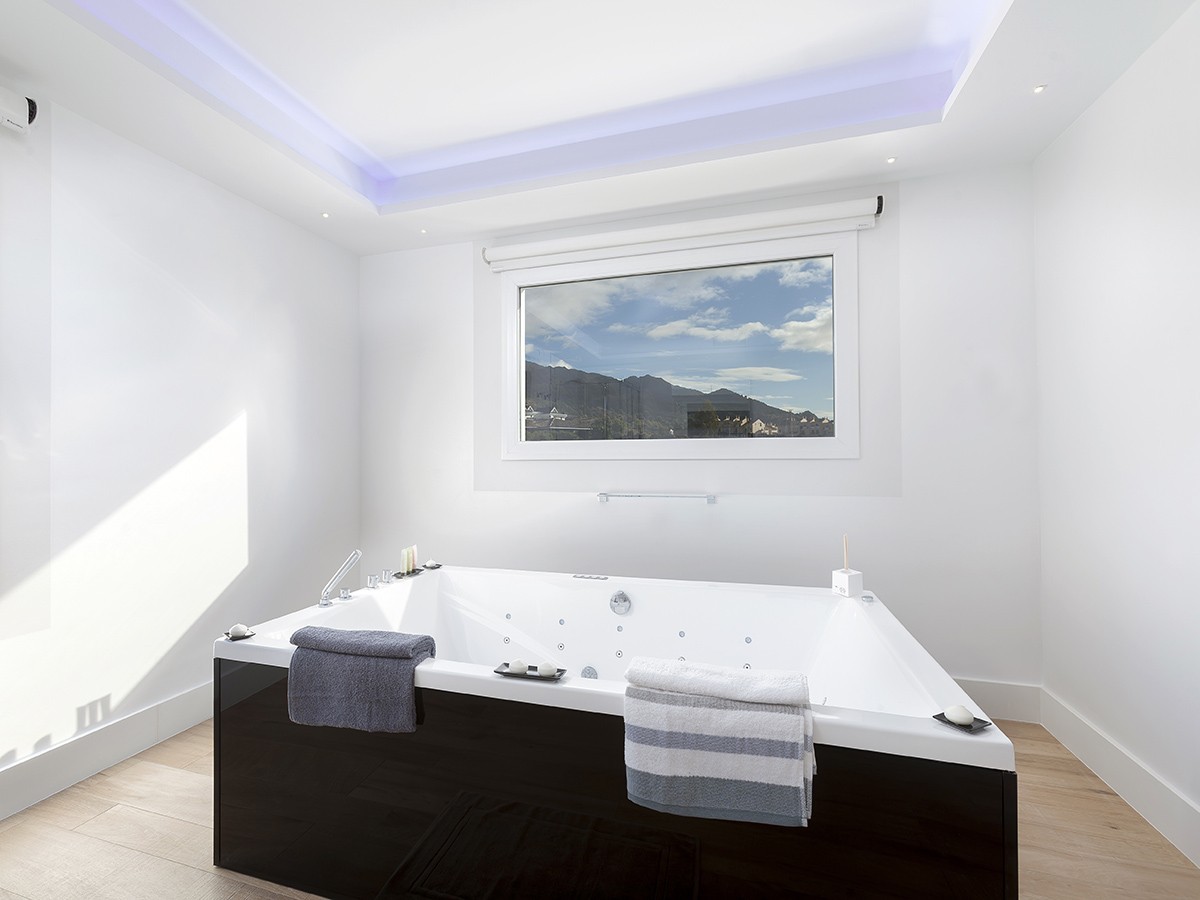 Excelente villa moderna