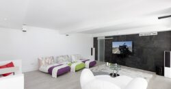 Excelente villa moderna