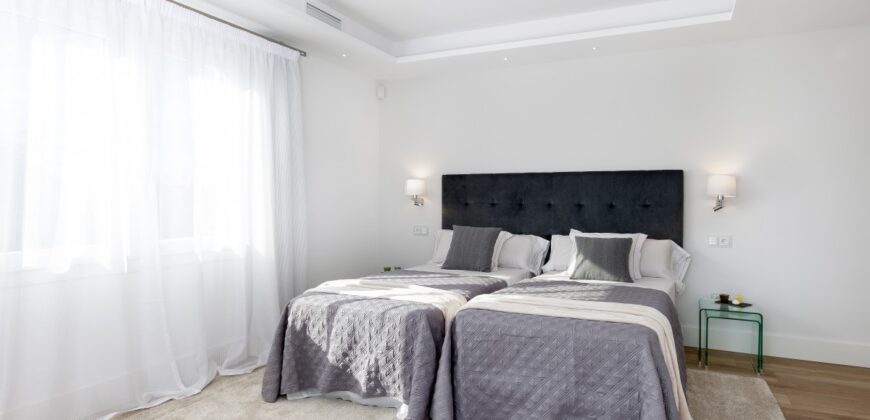 Excelente villa moderna