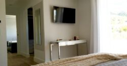 Excelente villa moderna