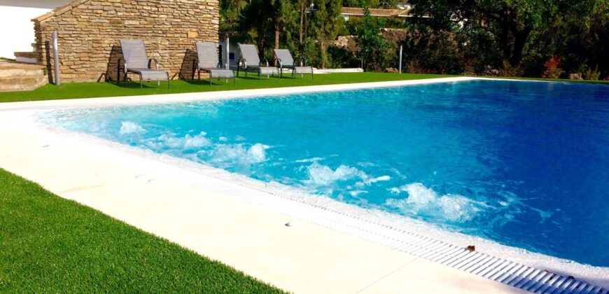 Excelente villa moderna