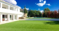 Excelente villa moderna