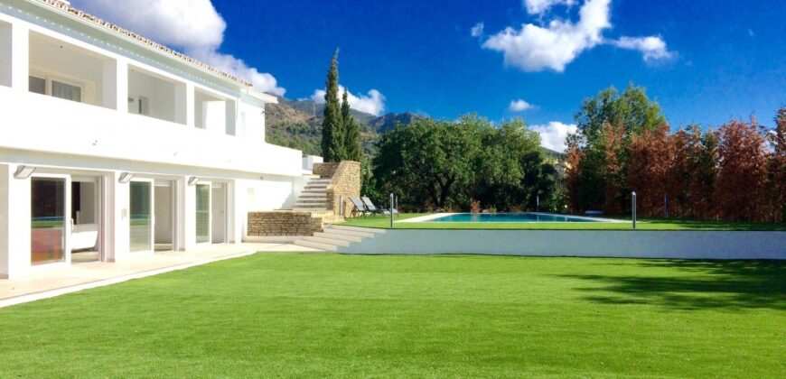 Excelente villa moderna