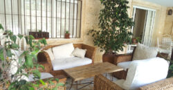 Preciosa villa situada a 900 m de Puerto Banus