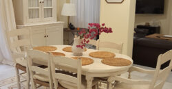 Preciosa villa situada a 900 m de Puerto Banus