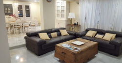 Preciosa villa situada a 900 m de Puerto Banus